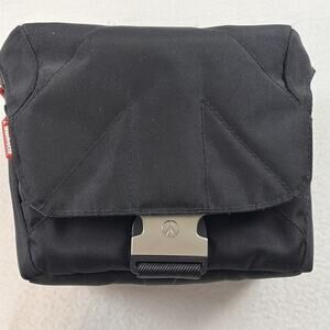 Manfrotto Camera Bag Black Metal Clasp With Strap